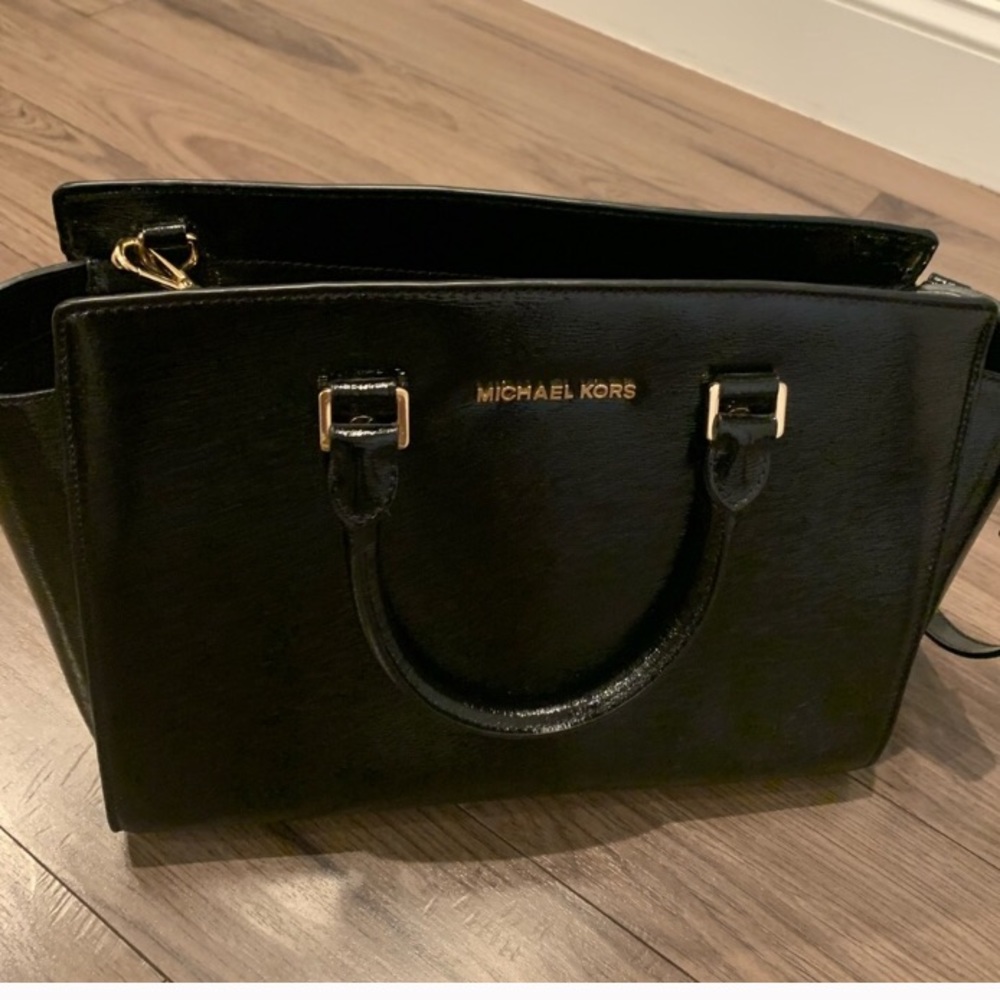 Michael Kors Black satchel Bag
